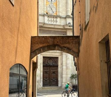 L'Isle-sur-la-Sorgue Apartment | Valmy Cosy - Appartement entier - Hypercentre