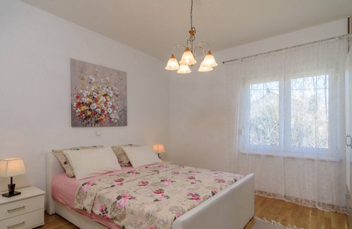 Kastel Novi Apartment | Vana - 400 m From Beach - A1