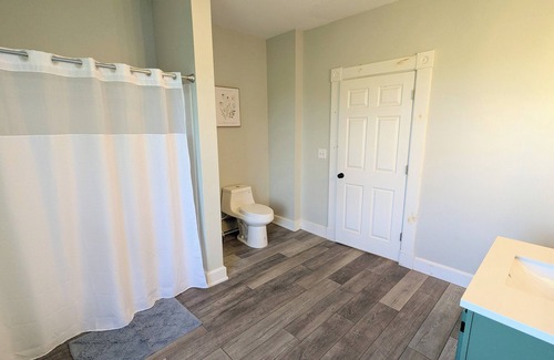 Limerick Other | VanMar House-Charming Renovated Farmhouse at Creekstone Farms with AC
