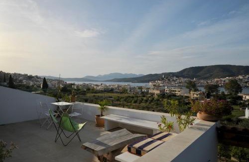 Galatas Villa | Vanua house