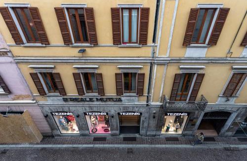 Pavia Apartment | Varesina Suite - Pavia City Center - by Host4U