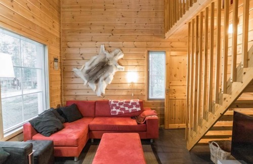 Akaslompolo House | Vaskoolihippu A by Interhome