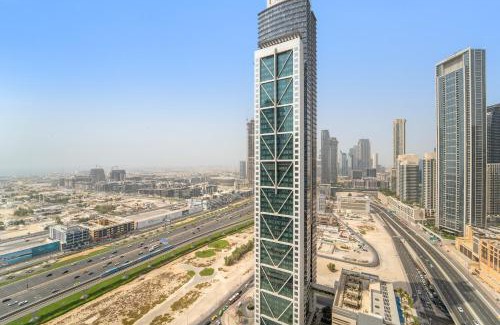 Downtown Dubai Apartment | VayK - Spacious 2BR Inside Hotel with Full Amenities and Restaurants