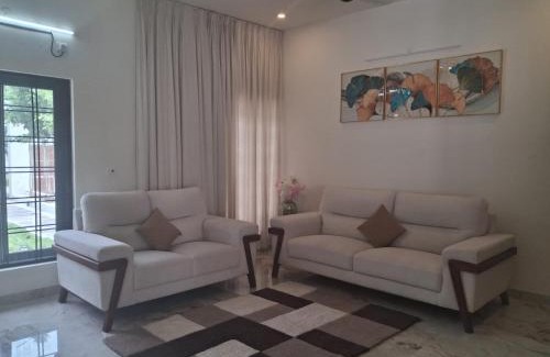Cheyyur House | VB beach Villa at ECR