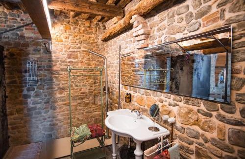 Fiorenzuola di Focara House | Vecchio Forno Only Adult, Luxury, History, Comfort