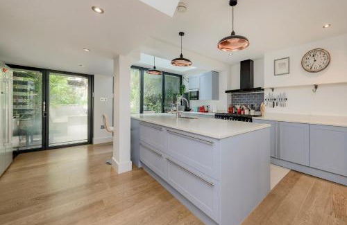 Highbury House | Veeve - Family Townhouse