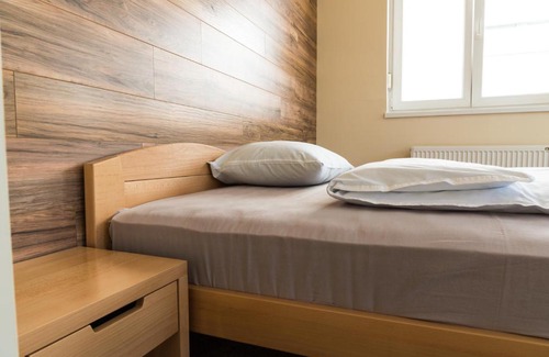 Novi Sad Hotel | Vege & Vegan Restaurant and Accommodation