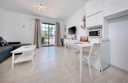 Matagorda Ski Chalet | Vela Azul POOL & TENNIS - free AC &Good WIFI- Smart TV