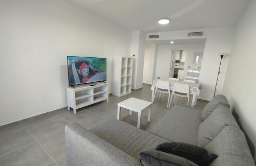 Rio Velez Apartment | Velez Malaga 2 Dorm 4 Huésped Piscina Parking WiFi