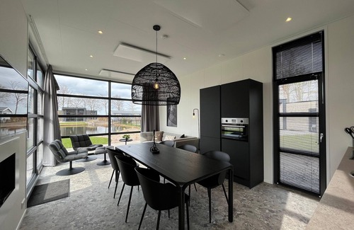 Hulshorst Ski Chalet | Veluwemeer Chalet Park Retreat