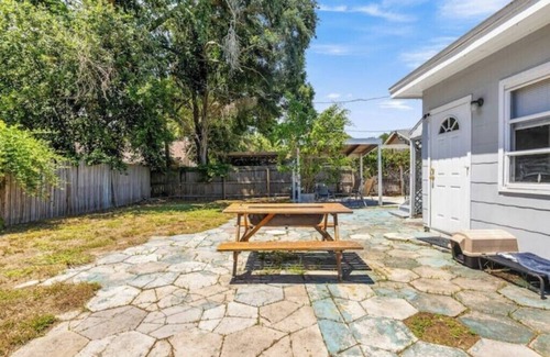 Historic Uptown House | Velvet Sky Retreat