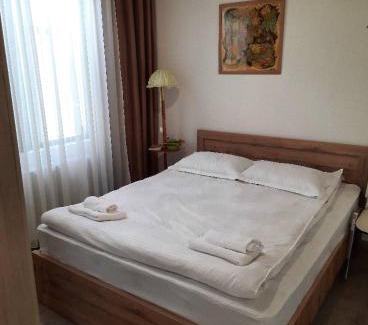Ambrolauri House | Venerikas Hut (ვენერიკას ქოხი)