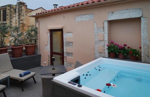 Old Town Hotel | Venetian Palace Chania