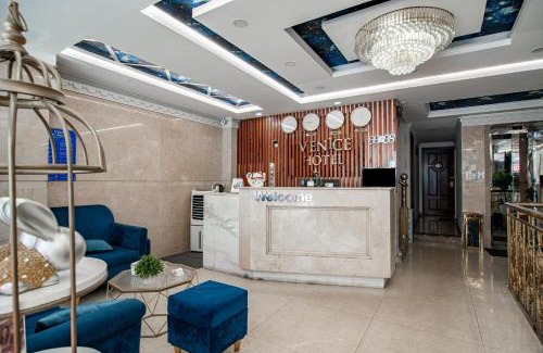 Binh Chanh Hotel | Venice Hotel