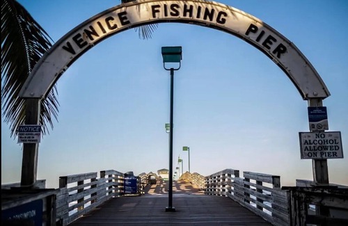 Golden Beach Apartment | Venice Island's Paradise By The Sea