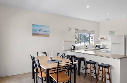 Ventnor House | Ventnor Beach House - Pet Friendly