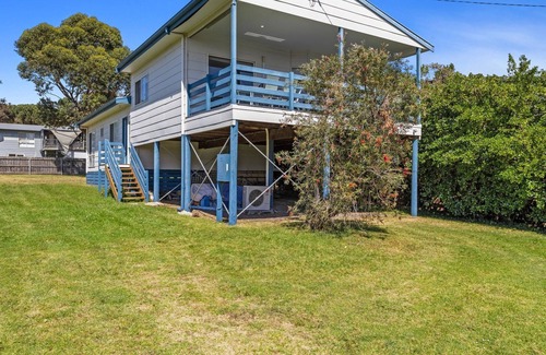 Ventnor House | Ventnor Beach House - Pet Friendly