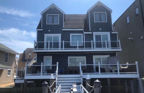 Ventnor City House | Ventnor Villa: On the Bay, 3 Blocks from Beach