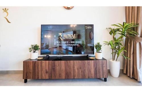 Al Raha Beach Apartment | Vera Escape 2BR with Balcony - Relaxing Stay Near Yas Marina & Yas Mall