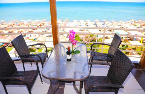 Olymbiaki Akti Apartment | Vera