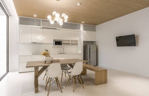 Na Chom Thian Apartment | Veranda Residence Pattaya Pool Villa