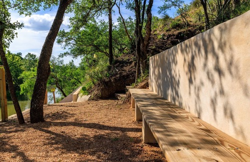 Fredericksburg Cottage | Verbena Waterfront With Hot Tub