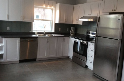 Verdun Apartment | Verdun, Bord de Leau