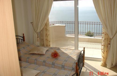 Diasella Apartment | Verga first floor apartment
