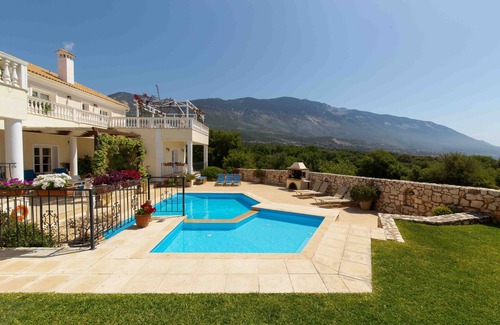 Karavados Villa | Very Large Luxury Villa With Private Pool And Breathtaking Views