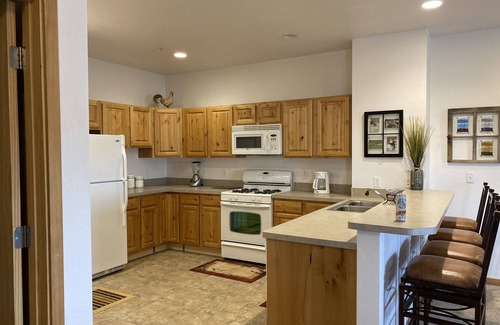 Big Piney Apartment | Very Nice 2 bedroom, 2 bath apartment. One block from downtown Big Piney, WY