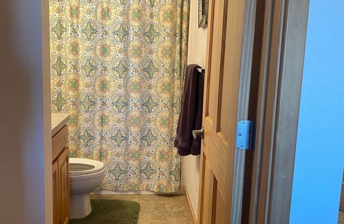 Big Piney Apartment | Very Nice 2 bedroom, 2 bath apartment. One block from downtown Big Piney, WY