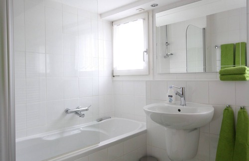 Unna Apartment | Very nice top floor apartment, quiet yet central.
