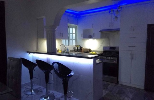 Santo Domingo House | Very peacefull place,15 minute from airport and the beach, supermarket 4 min