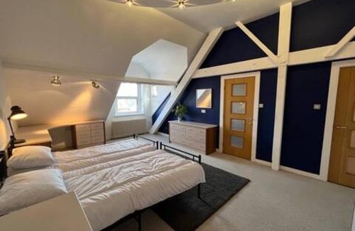 Heaton Apartment | Very Spacious 2 Bdrm Flat