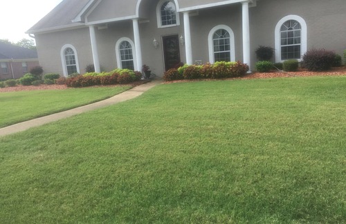 Cleveland House | Very Spacious Home Sleeps up to 16 with in-ground swimming pool