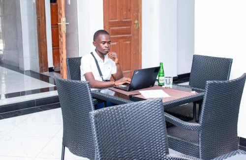 Kisumu Hotel | Via Alpina Lodge Makuti Ltd