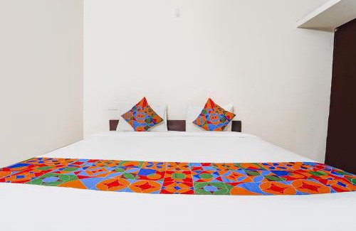 Valasaravakkam Hotel | Via Epic Residency - Nr SRM University, Ramapuram