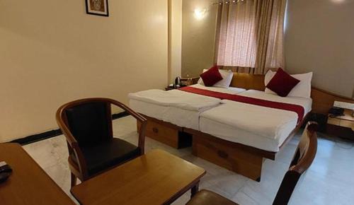 Alandi Hotel | Via Ramesh Inn