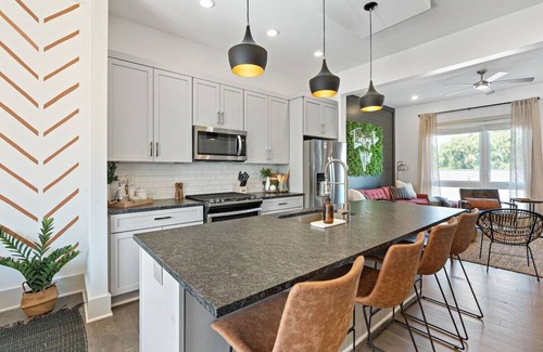 East Hill House | Vibe Place · Close to Broadway and East Nashville Hot Spots!