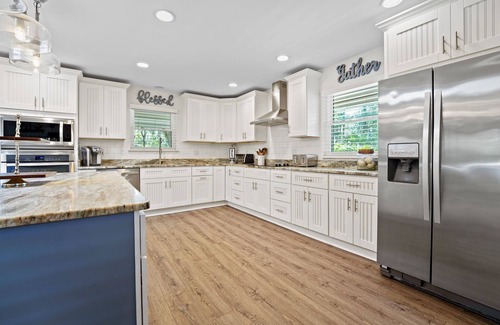 Heritage Woods House | Vicino al Mare | Spacious 4BR Home w/Pool & Spa | 0.5 Miles to Beach | 32 Baynard Cove Rd