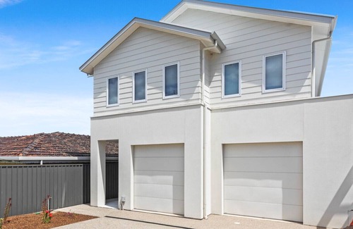 McCracken Apartment | Victor View - With Space and Views