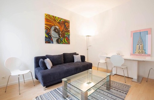 Dusseldorf Old Town Apartment | Victoria Altstadt Suites
