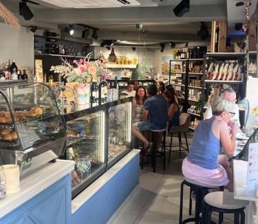 Mellieħa Heights Bed & Breakfast | Victoria by Petit Chic
