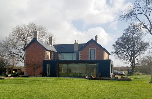 Wincanton House | Victorian Farmhouse with land and lake near Bruton