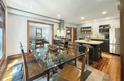 Lewes House | Victorian Guesthouse In The Center of Historic Downtown Lewes
