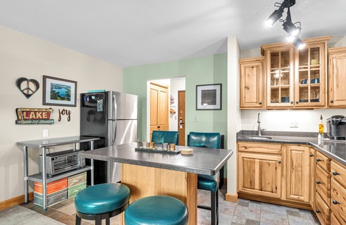 Elkhart Lake Apartment | Victorian Inn Elkhart Lake Wisconsin