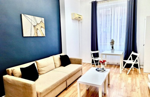 Bucharest City-Centre Apartment | Victoriei Old Town Apartment