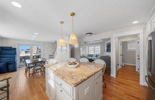 Avalon House | Victory Cru - 5 bedroom - Bay Views - Avalon, NJ