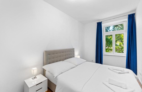 Rudolfsheim-Funfhaus Apartment | Vienna Chic Residences #Suite11