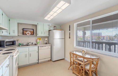 Point East Condo | View the Sea from Chateau by the Sea 31B